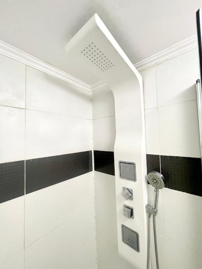 Appartamento White 2 Bucarest Esterno foto