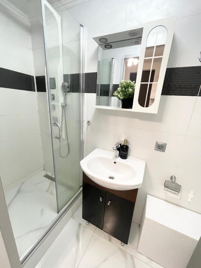 Appartamento White 2 Bucarest Esterno foto