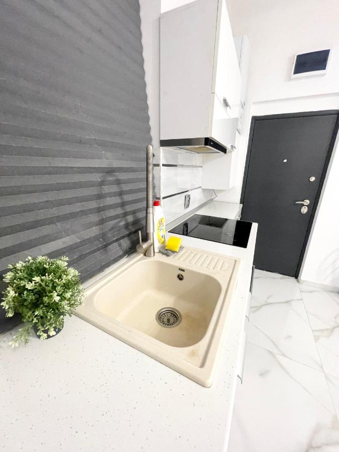 Appartamento White 2 Bucarest Esterno foto